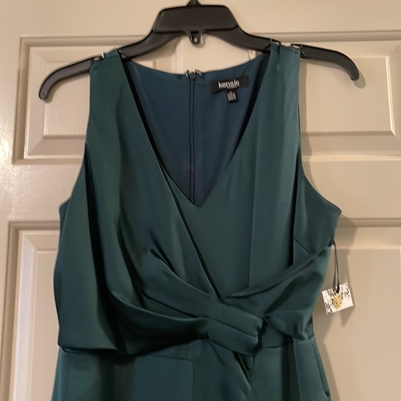 Perfect for Xmas! Green Kensie jumpsuit! - Picture 2 of 11
